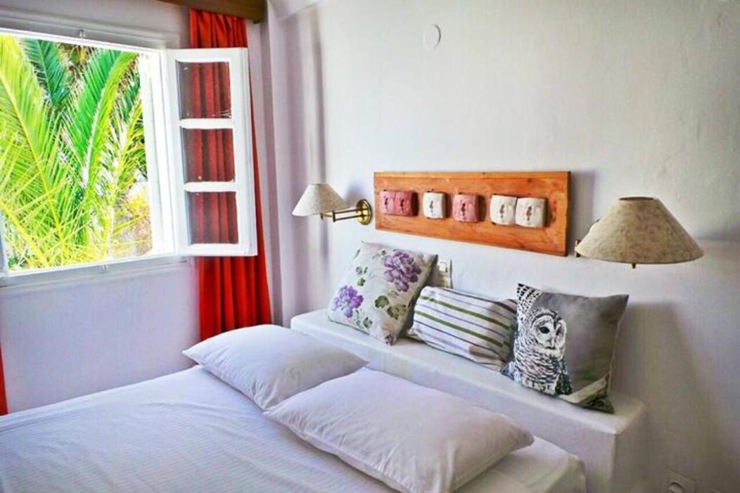 On An Island Suites & Apartments - Fira Экстерьер фото