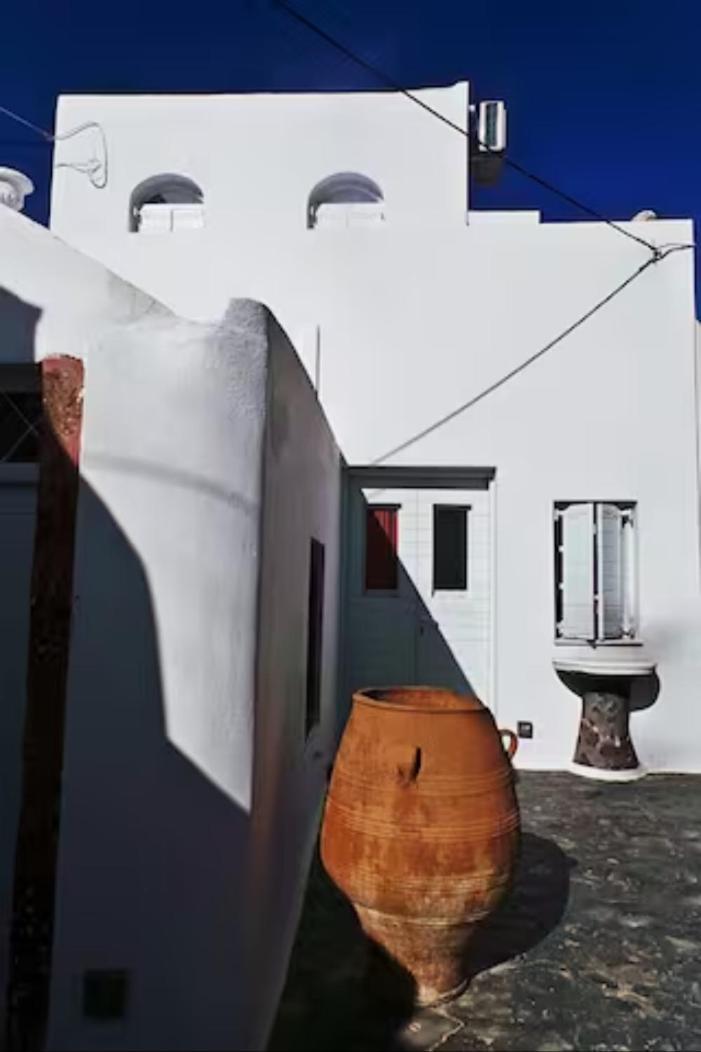 On An Island Suites & Apartments - Fira Экстерьер фото