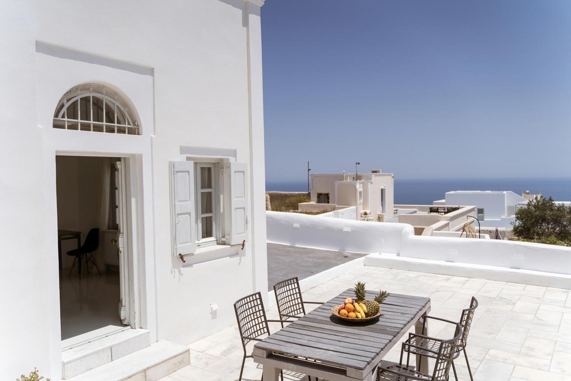 On An Island Suites & Apartments - Fira Экстерьер фото